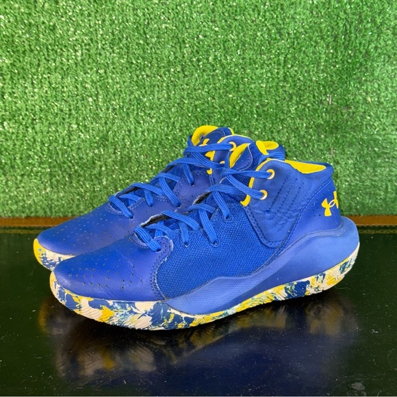 Under Armour Other - Under Armour Jet ‘21 Royal Blue Yellow 3024794-400 Gradeschool Boys Size 4.5Y